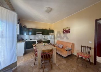 Sala da pranzo - Villa STRADA PROVINCIALE 67 S.M. del FOCALLO
 
11, Ispica - photo 22