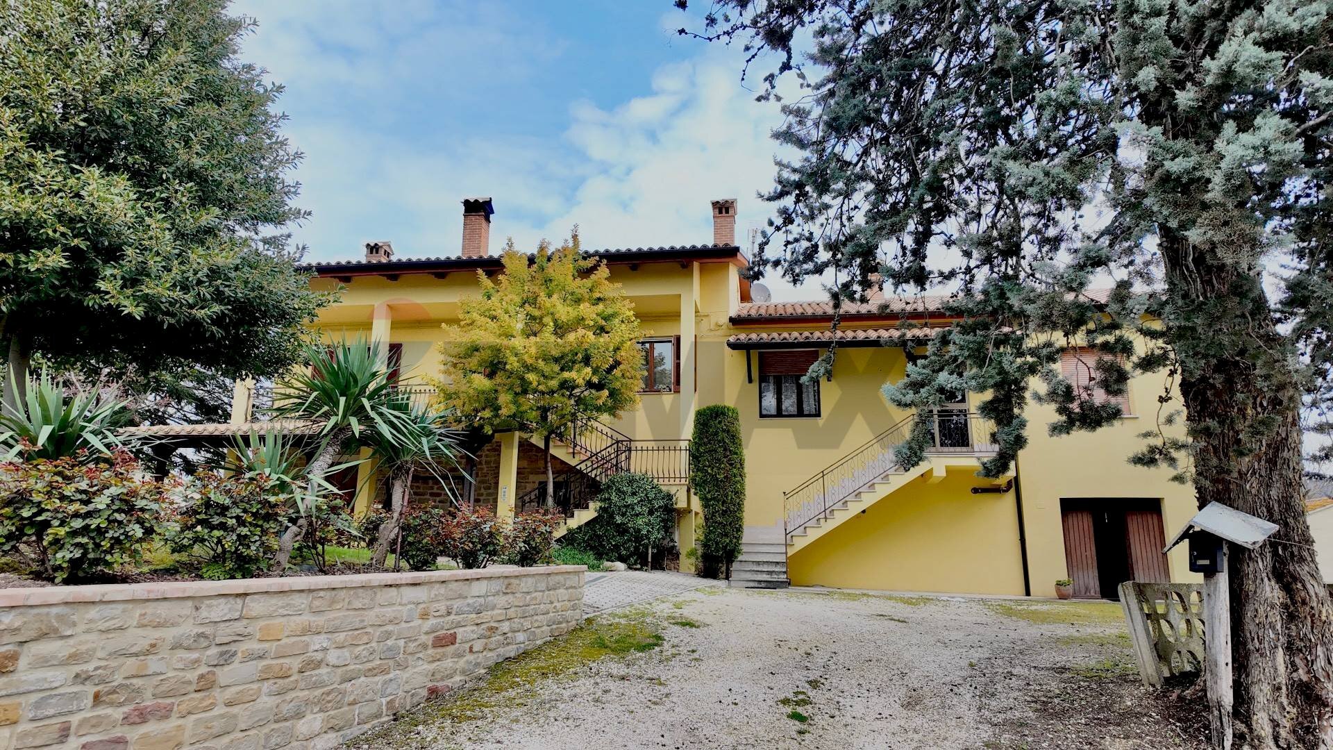 Casa all\'aperto - Semi-detached house Frazione Castiglioni
 
77, Arcevia - photo 1