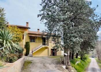 Casa all\'aperto - Semi-detached house Frazione Castiglioni
 
77, Arcevia - photo 6