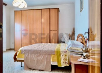 Camera / camera da letto - Semi-detached house Frazione Castiglioni
 
77, Arcevia - photo 30