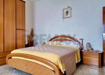 Camera / camera da letto - Semi-detached house Frazione Castiglioni
 
77, Arcevia - photo 31