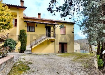 Casa all\'aperto - Semi-detached house Frazione Castiglioni
 
77, Arcevia - photo 41