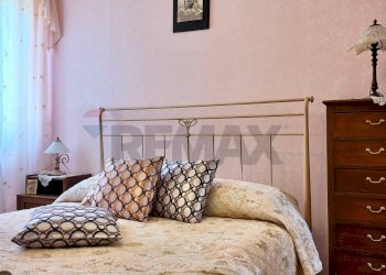 Camera / camera da letto - Trilocale Via Michelangelo
 
122, Osimo - foto 33