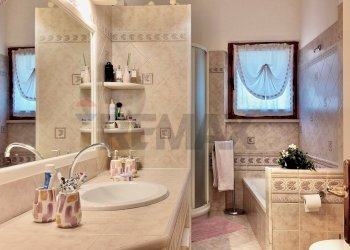 Bagno - Trilocale Via Michelangelo
 
122, Osimo - foto 37