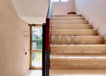 Scale - Quadrilocale Viale delle Provincie
 
26, Mondolfo - foto 4