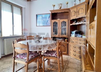 Sala da pranzo - Quadrilocale Viale delle Provincie
 
26, Mondolfo - foto 7