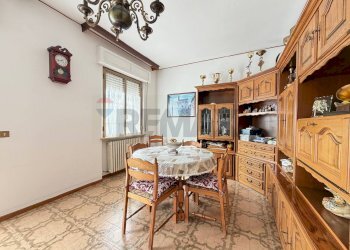 Sala da pranzo - Quadrilocale Viale delle Provincie
 
26, Mondolfo - foto 13