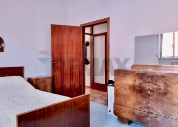 Camera / camera da letto - Quadrilocale Viale delle Provincie
 
26, Mondolfo - foto 28