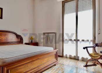 Camera / camera da letto - Quadrilocale Viale delle Provincie
 
26, Mondolfo - foto 32