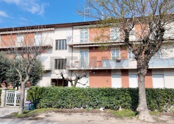 Edificio all\'aperto - Quadrilocale Viale delle Provincie
 
26, Mondolfo - foto 48
