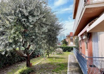 Giardino - Quadrilocale Viale delle Provincie
 
26, Mondolfo - foto 52