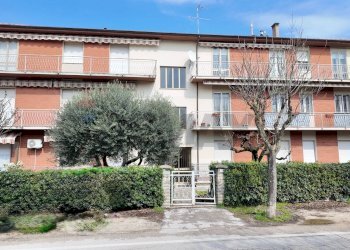 Edificio all\'aperto - Quadrilocale Viale delle Provincie
 
26, Mondolfo - foto 57