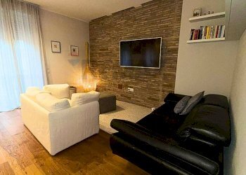 Soggiorno - Semi-detached Villa via Garibaldi
 
21, Casteggio - photo 1