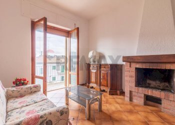 Soggiorno - Quadrilocale Via Vico Consorti
 
89, Semproniano - foto 12