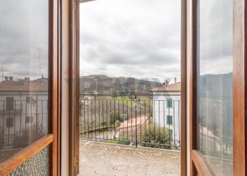 Balcone - Quadrilocale Via Vico Consorti
 
89, Semproniano - foto 13