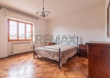 Camera / camera da letto - Quadrilocale Via Vico Consorti
 
89, Semproniano - foto 19