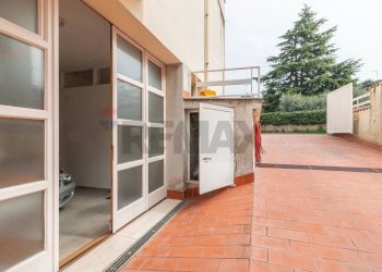 Terrazza - Quadrilocale Vasco de Gama
 
19, Canino - foto 3