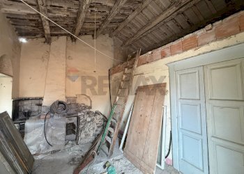 Non correlato - Trilocale Vico V Duomo
 
11, Biccari - foto 2