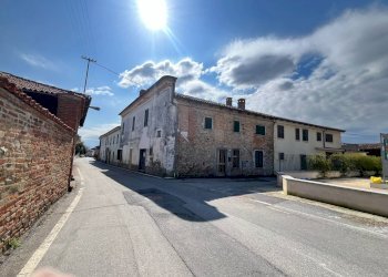 Foto 2 - Rustico VIA ROMA  VICOLO ALESSANDRIA
 
67-69-71-7571, Villadeati - foto 2