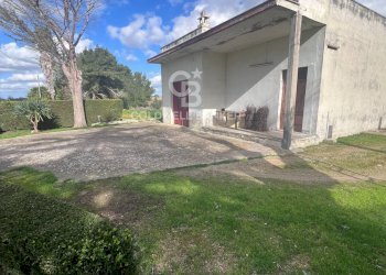 Foto 3 - Villa Contrada Sirgole, Cutrofiano - foto 3