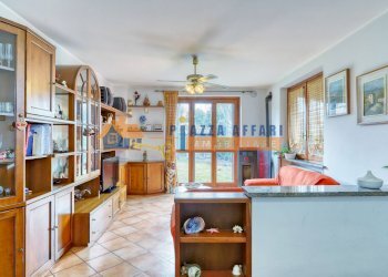 Foto 5 - Villa VIA LAZZARETTO
 
48, Carnago - foto 5