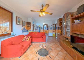 Foto 6 - Villa VIA LAZZARETTO
 
48, Carnago - foto 6