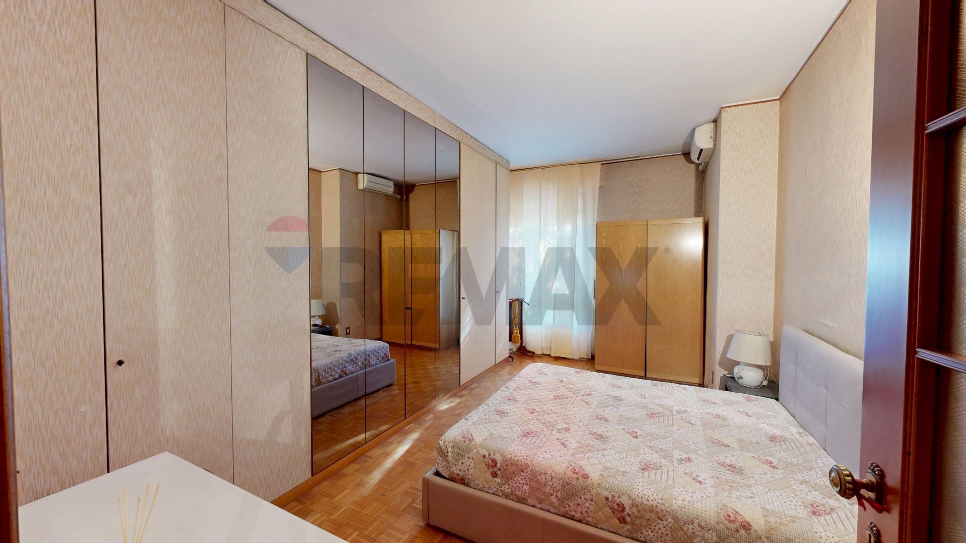 Camera / camera da letto - Four-room apartment via Mac Mahon
 
110, Milano - photo 3