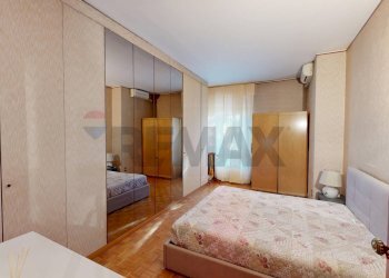 Camera / camera da letto - Four-room apartment via Mac Mahon
 
110, Milano - photo 3