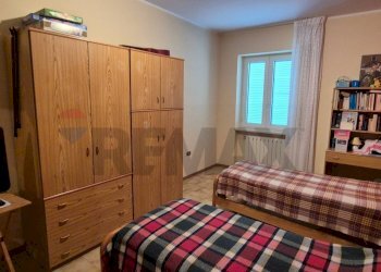 Camera / camera da letto - Villa Montecalvo Irpino - foto 13