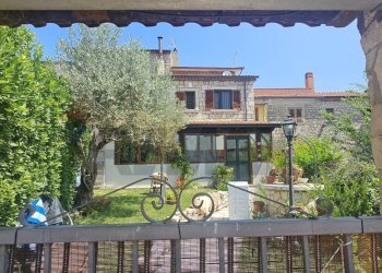 Edificio all\'aperto - Casa semi indipendente Campolattaro - foto 1