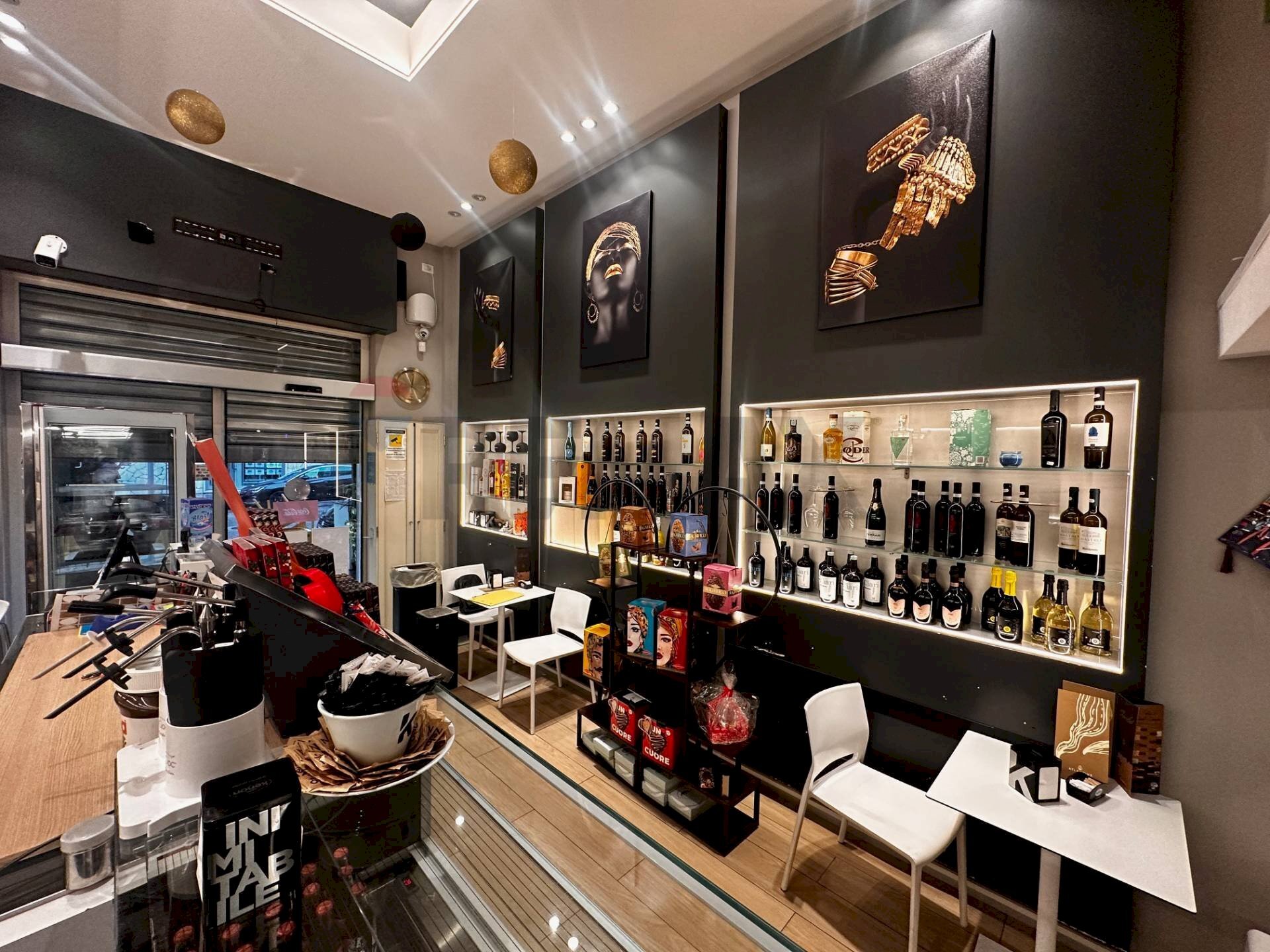 Dispensa di stoccaggio - Cafeteria - Cold Bar viale Mellusi
 
26/A, Benevento - photo 2