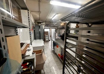 Dispensa di stoccaggio - Bar Tavola Calda - Fredda viale Mellusi
 
26/A, Benevento - foto 21