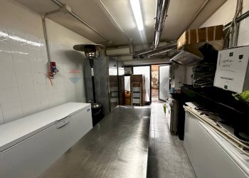 Cucina - Bar Tavola Calda - Fredda viale Mellusi
 
26/A, Benevento - foto 24