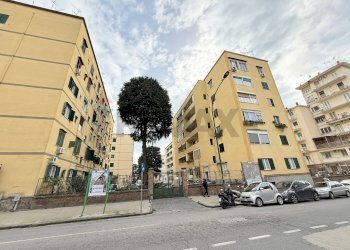 Edificio all\'aperto - Trilocale Via Saverio Altamura
 
1, Napoli - foto 2