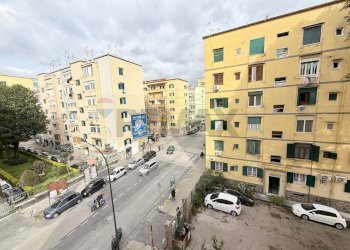 Edificio all\'aperto - Trilocale Via Saverio Altamura
 
1, Napoli - foto 4