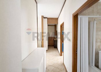 Hall / corridoio - Trilocale Via Saverio Altamura
 
1, Napoli - foto 6