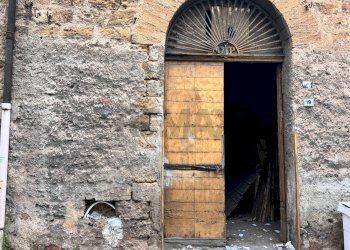 Dettagli - Magazzino VIA DOMENICO QUATTROCIOCCHI
 
13, Bagheria - foto 2