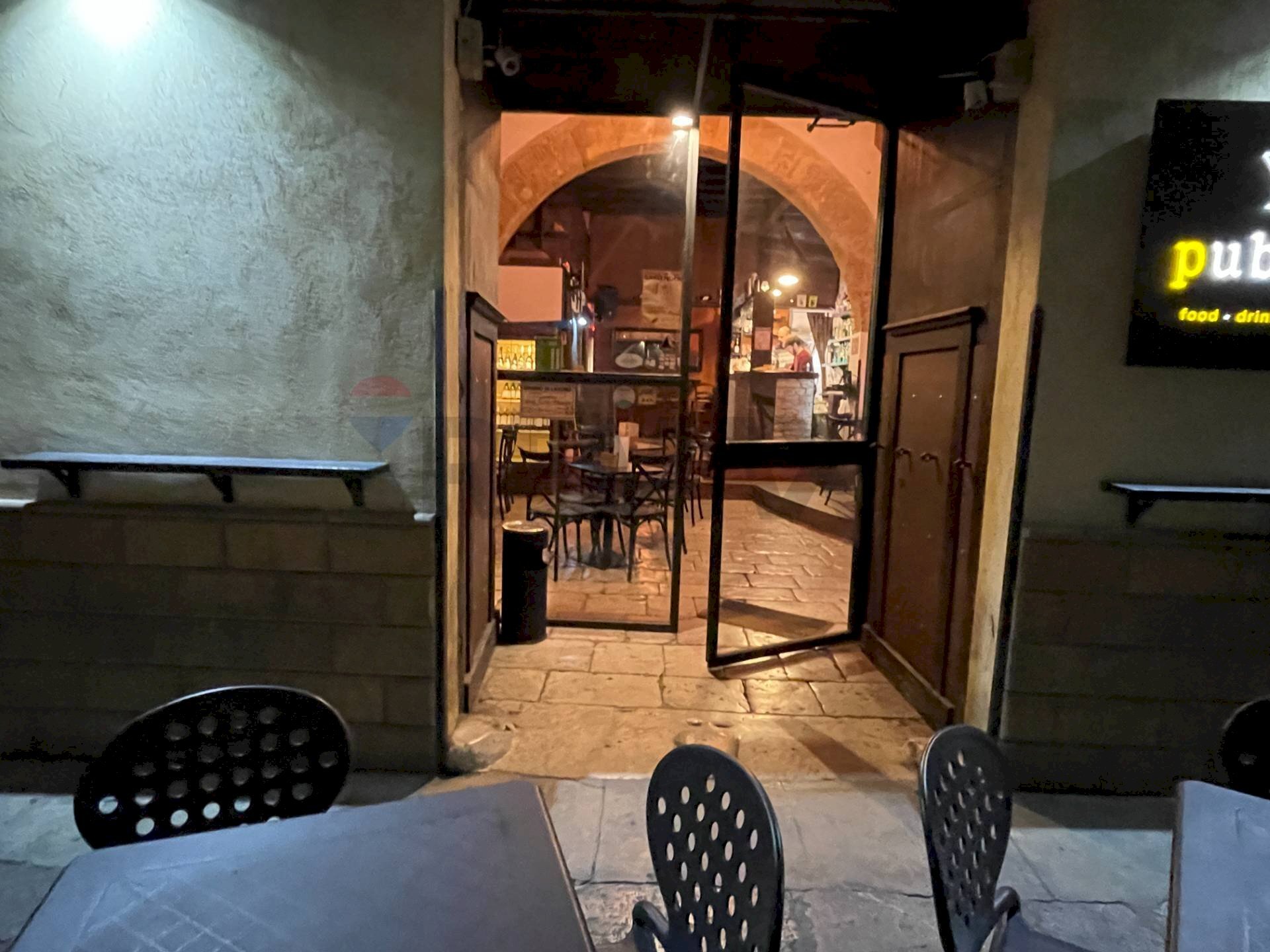 Cantina - Locale Commerciale VIA DOMENICO QUATTROCIOCCHI
 
24, Bagheria - foto 2