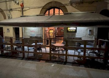 Sala da pranzo - Locale Commerciale VIA DOMENICO QUATTROCIOCCHI
 
24, Bagheria - foto 1