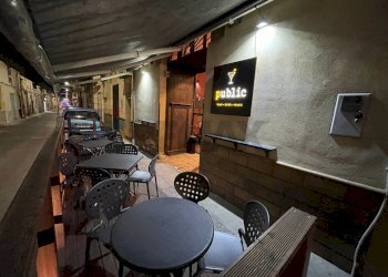 Balcone - Locale Commerciale VIA DOMENICO QUATTROCIOCCHI
 
24, Bagheria - foto 3