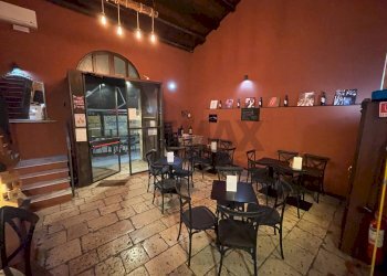 Sala da pranzo - Locale Commerciale VIA DOMENICO QUATTROCIOCCHI
 
24, Bagheria - foto 4