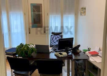 Soggiorno - Appartamento Via Bernascone
 
19, Varese - foto 10