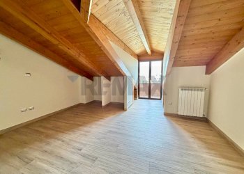 Stanza vuota - Attico VIA MONSIGNOR S. CAVALLO
 
8, Mugnano di Napoli - foto 7