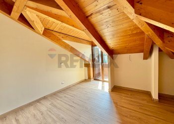 Stanza vuota - Attico VIA MONSIGNOR S. CAVALLO
 
8, Mugnano di Napoli - foto 15