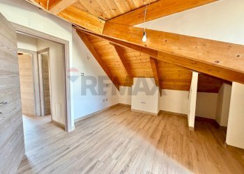 Stanza vuota - Attico VIA MONSIGNOR S. CAVALLO
 
8, Mugnano di Napoli - foto 21