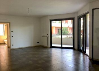 Foto 1 - Three-room apartment corso italia, Busto Arsizio - photo 1