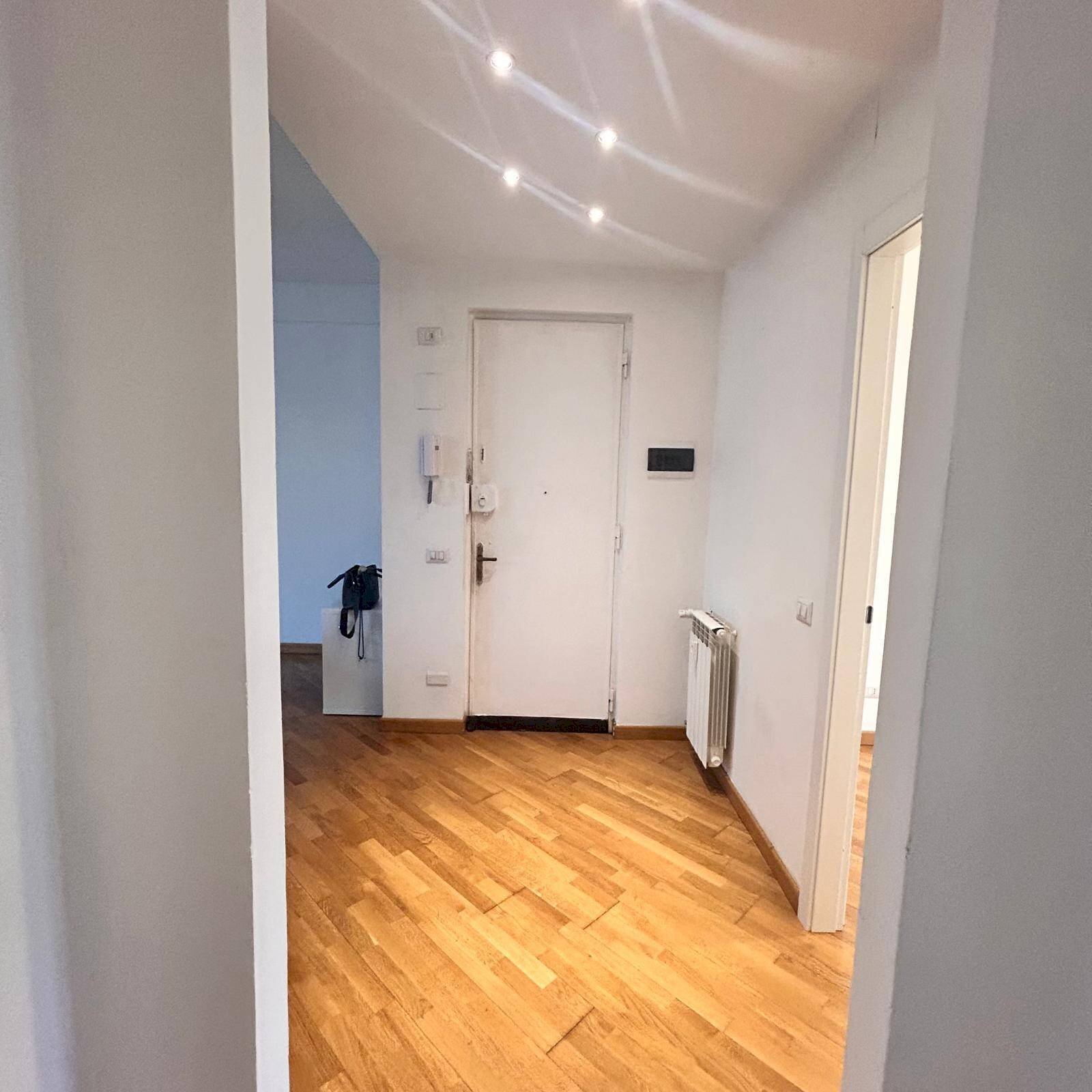 Foto 2 - Three-room apartment Busto Arsizio - photo 2