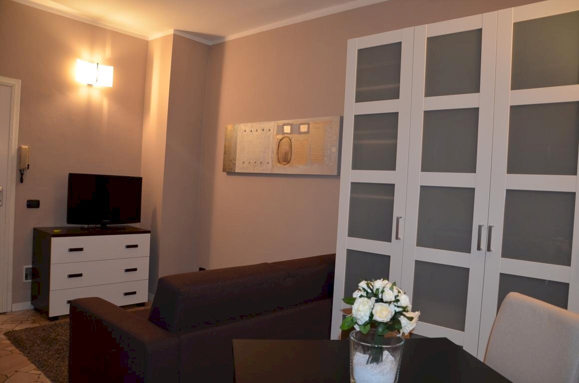 Foto 3 - One-room apartment VIA CARLO CATTANEO
 
42H, Lecco - photo 3