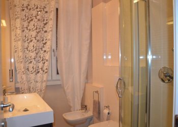 Foto 9 - One-room apartment VIA CARLO CATTANEO
 
42H, Lecco - photo 9