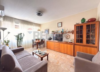 Sala da pranzo - Bilocale Piazza Di Vittorio
 
1, San Giuliano Milanese - foto 2